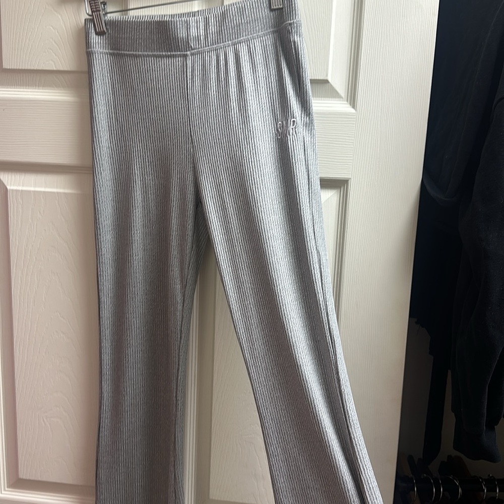 RIBBED GREY LOUNGE FLARE PANTS